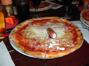 croatia_day6_sexy_pizza.jpg
