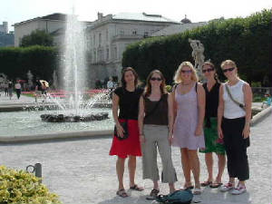 salzburg_som_fountain2.jpg