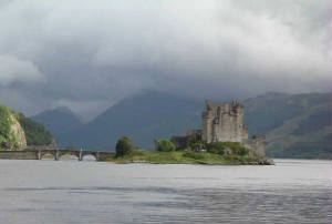 scotland_day2_eileandolan2.jpg