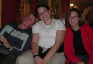 scotland_day5_karaoke_helen_jenny_beth.jpg
