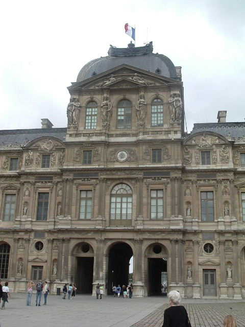 paris_louvre.jpg